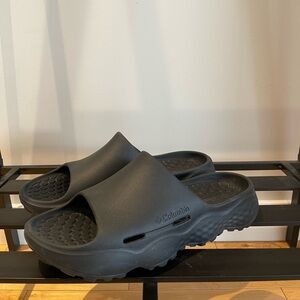 Men’s Columbia Thrive Revive Slides - Size 13